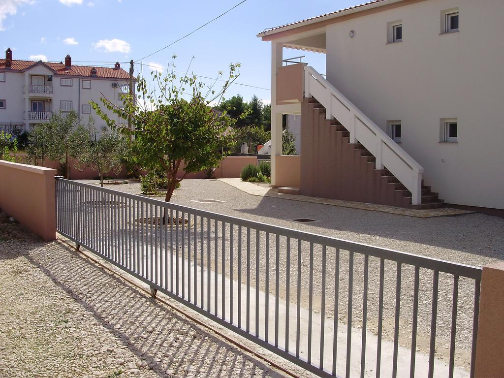 Apartments Ruzmarin Vrsi Bagian luar foto