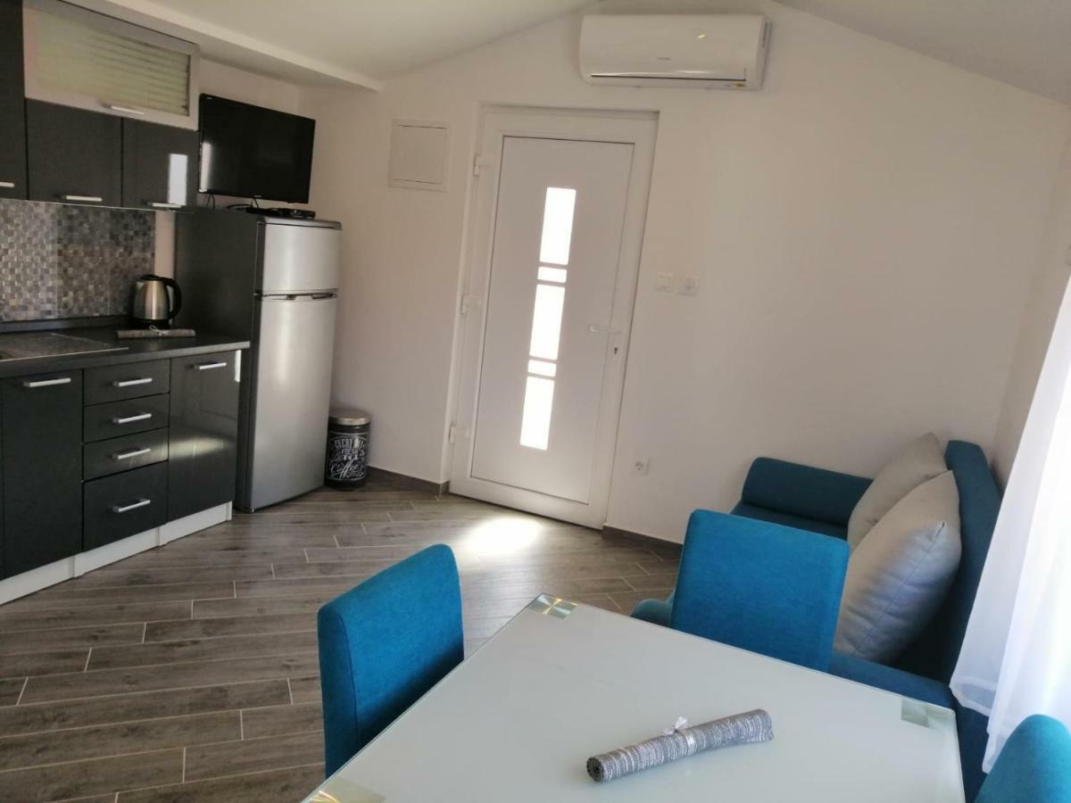 Apartments Ruzmarin Vrsi Bagian luar foto